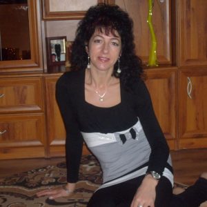 Lara - rencontre-Cougar-La Rochelle